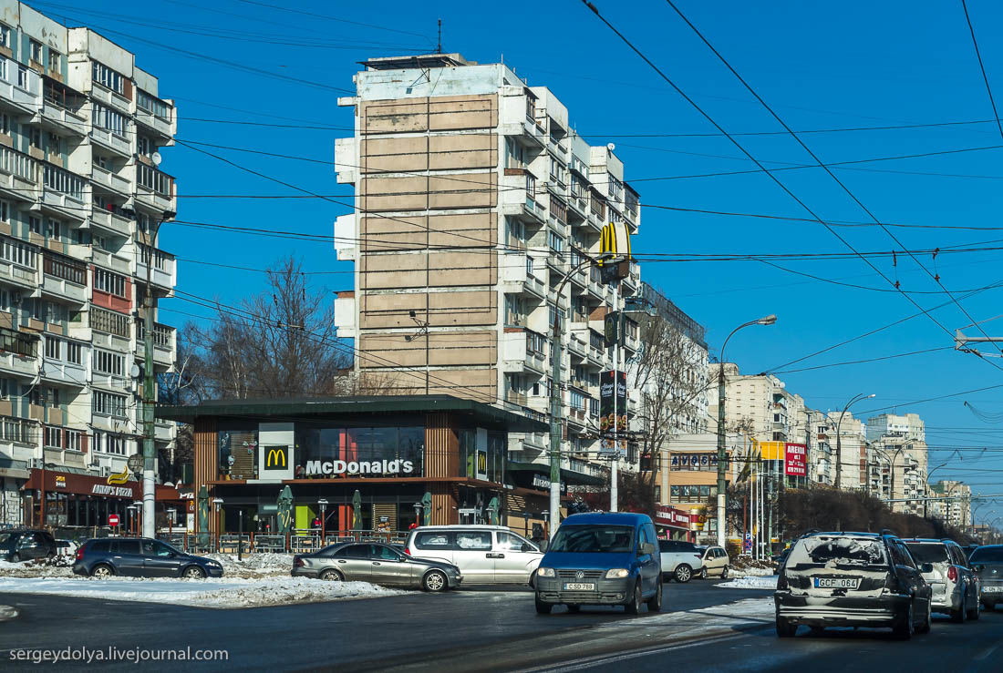 Кишинёв глазами москвича: город обменников, аптек и уезжающих