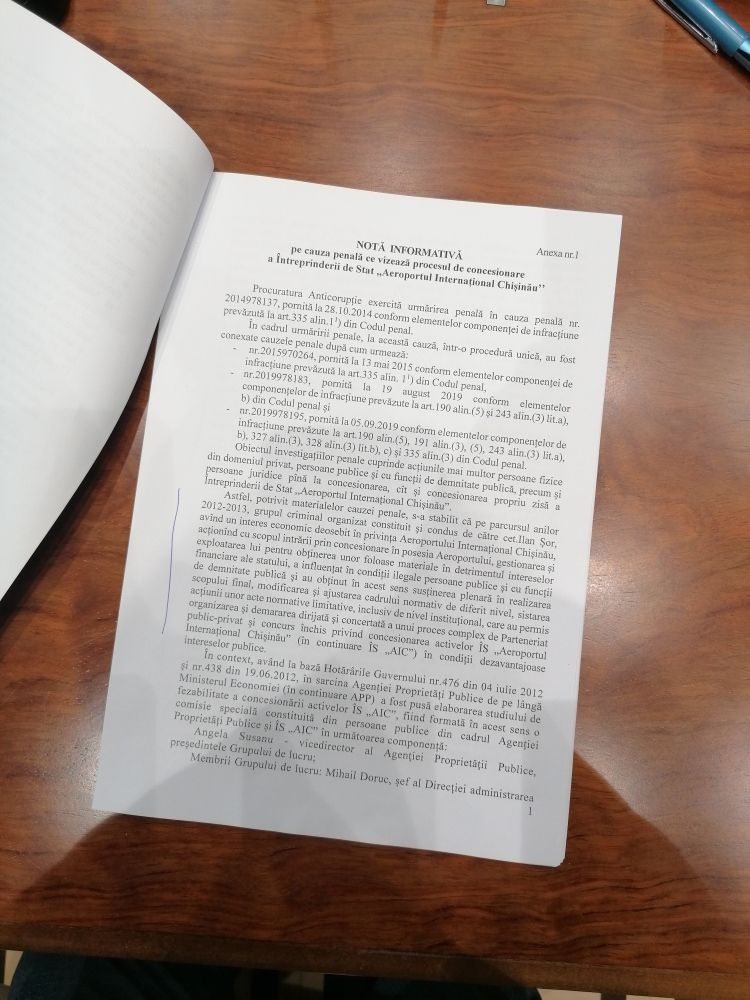 Слусарь просит Санду срочно созвать ВСБ по поводу концессии аэропорта