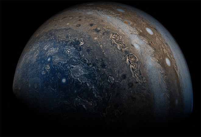 Fotografie suprarealistă cu Jupiter realizată de sonda Juno