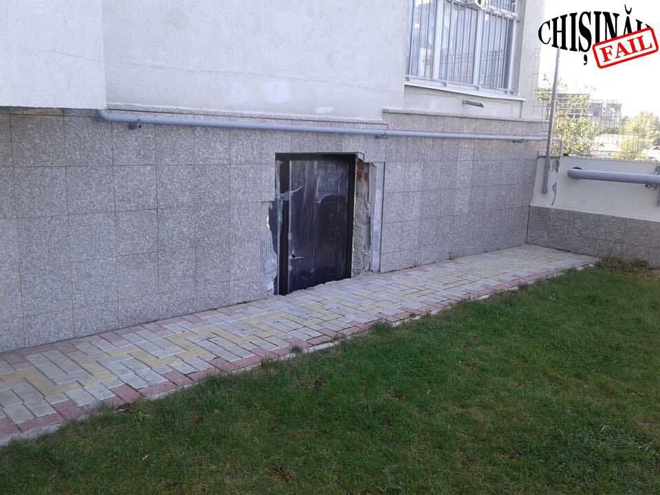 Жильцы столичной многоэтажки опасаются обрушения дома из-за перепланировки подвала