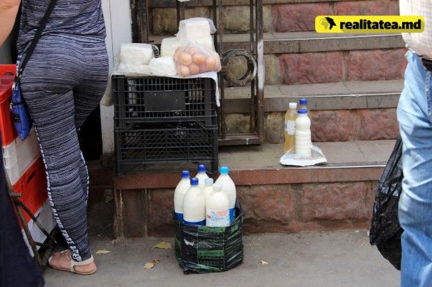 Журналисты показали антисанитарные условия на центральном рынке