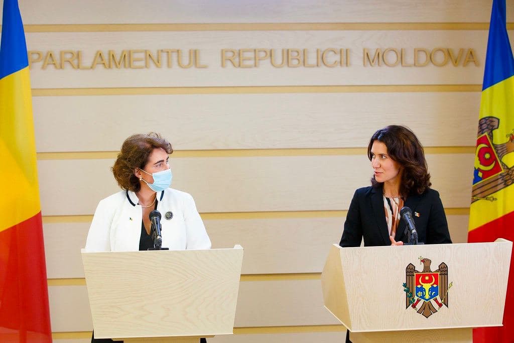 Стамате на встрече с сенатором Румынии: Для реформы юстиции нужна политическая воля