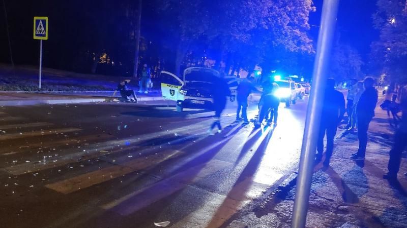 В ДТП на Буюканах пострадали два полицейских