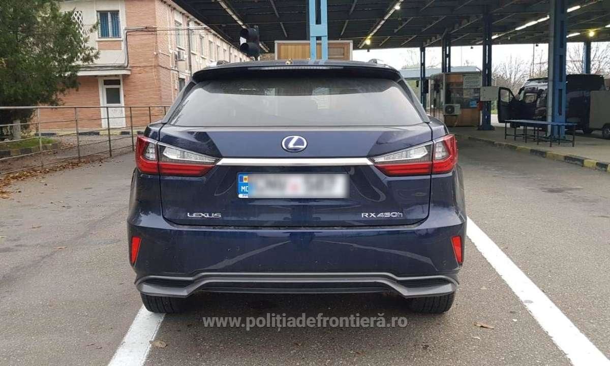 У молдаванина на границе Румынии изъяли Lexus, разыскиваемый в двух странах