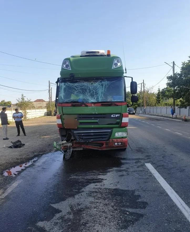 Водитель из Молдовы врезался в микроавтобус в Румынии: 15 пострадавших