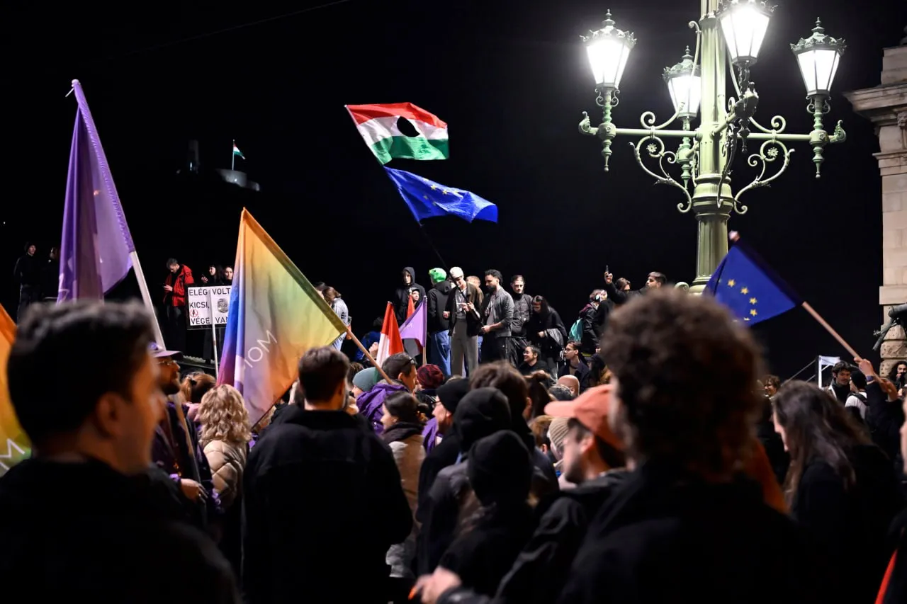 В Венгрии продолжаются протесты против закона о запрете ЛГБТ-прайдов