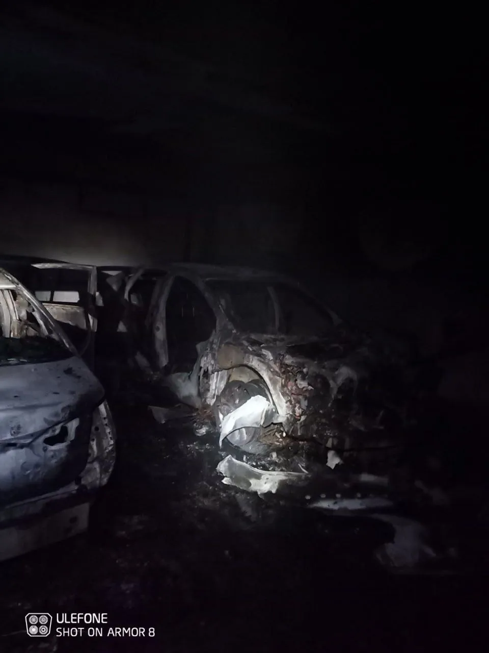 В Кишиневе на подземном паркинге сгорели три автомобиля