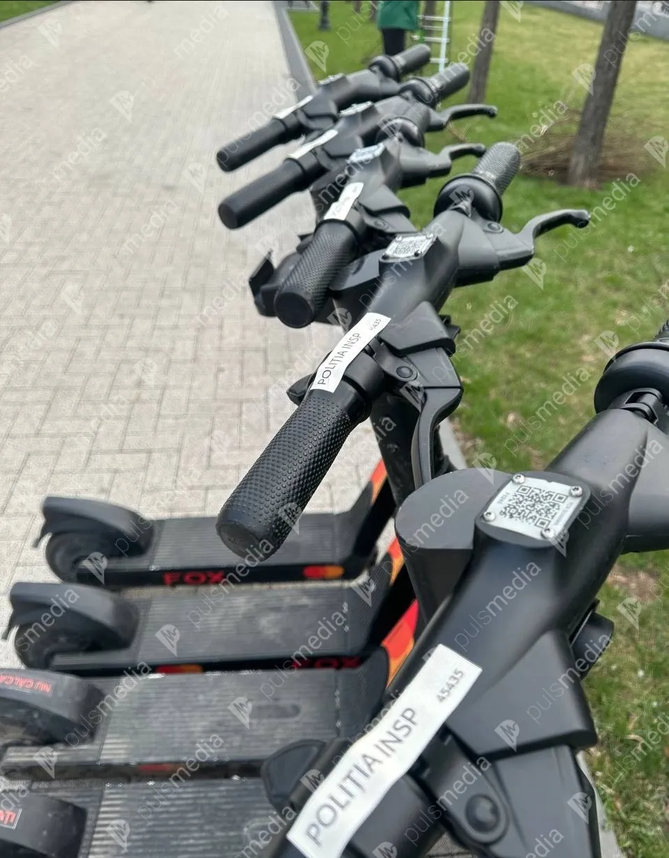 Trotinetele electrice parcate neregulamentar, evacuate în Capitală