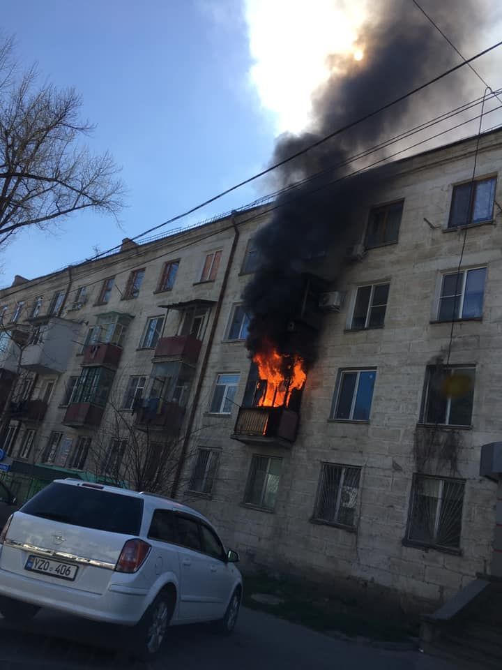 На Рышкановке вновь вспыхнул пожар в жилом доме
