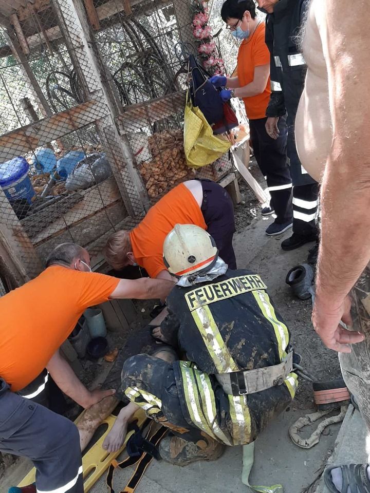 В Страшенском районе мужчина оказался заблокированным в колодце