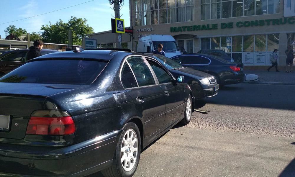 На Мунчештском шоссе столкнулись 4 автомобиля