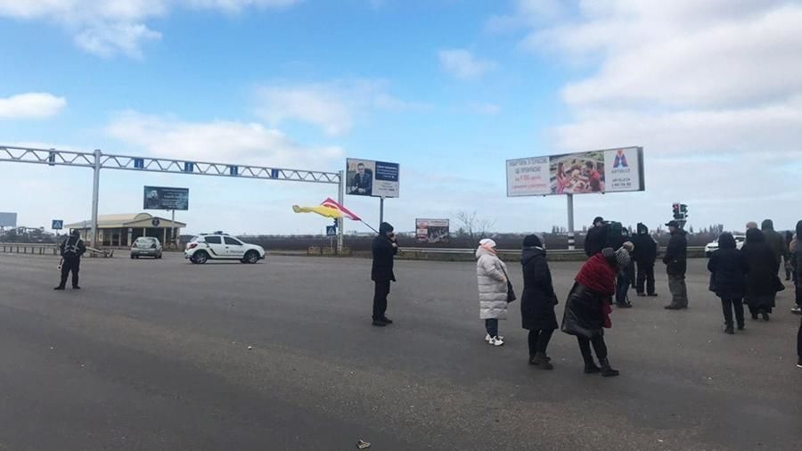В Одесской области протестующие перекрыли дорогу из-за карантина