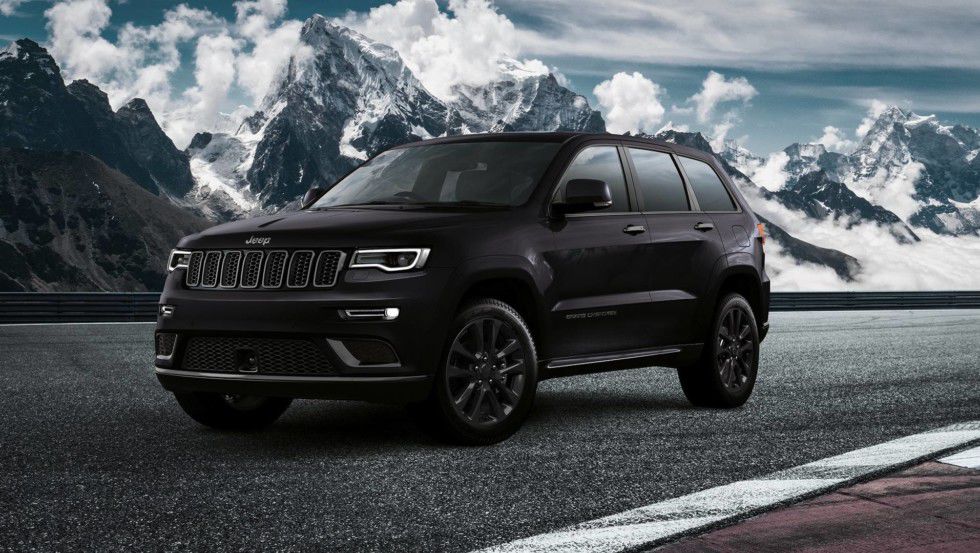Jeep подготовил черный «спортивный» Grand Cherokee