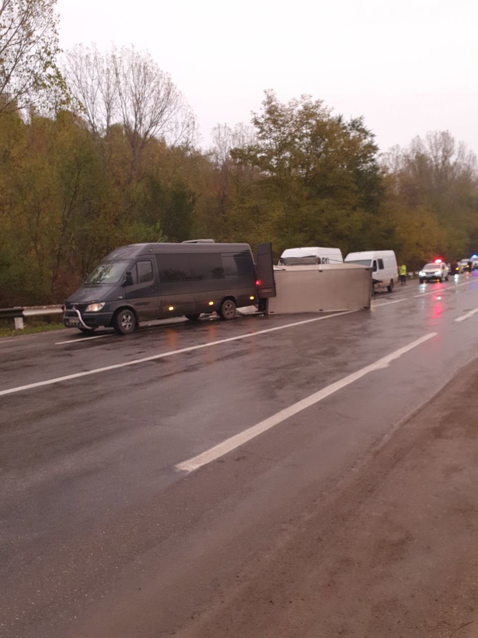 В Рышканах микроавтобус попал в ДТП: пострадали 3 пассажира