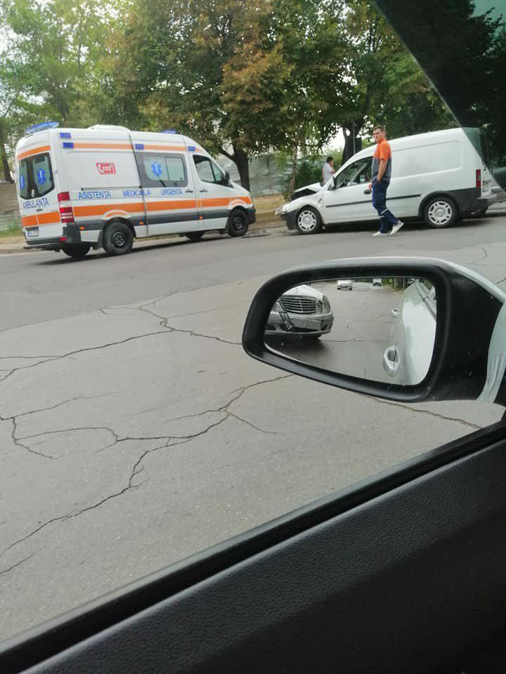 На Чеканах столкнулись три автомобиля