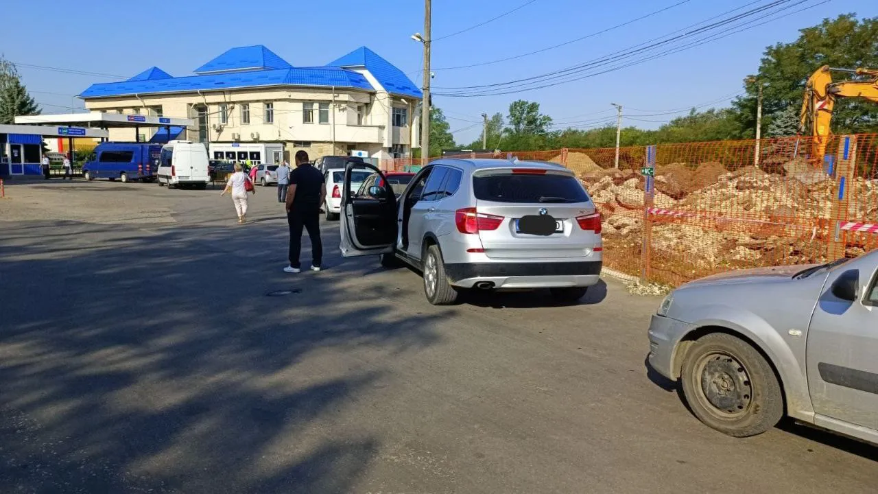 Интенсивное движение наблюдается на КПП "Скулень"