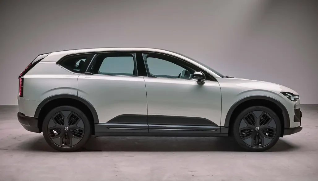 Volvo a dezvăluit specificațiile și prețurile modelului electric EX60