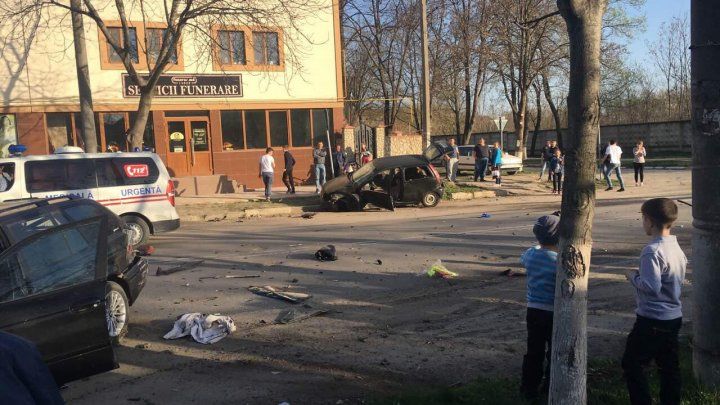 В Унгенах столкнулись два легковых автомобиля