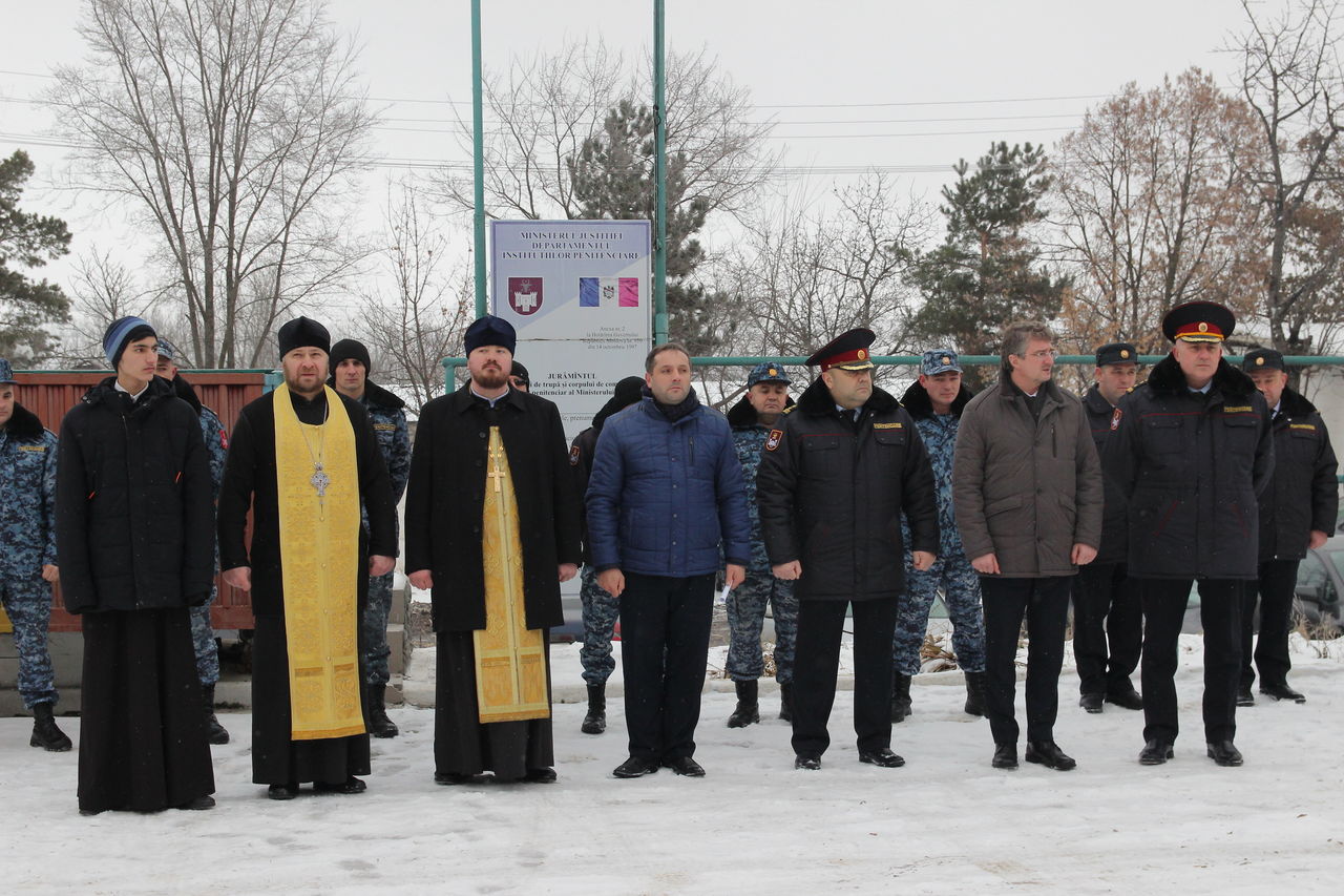 Пенитенциарные учреждения страны получили 14 новых автомобилей