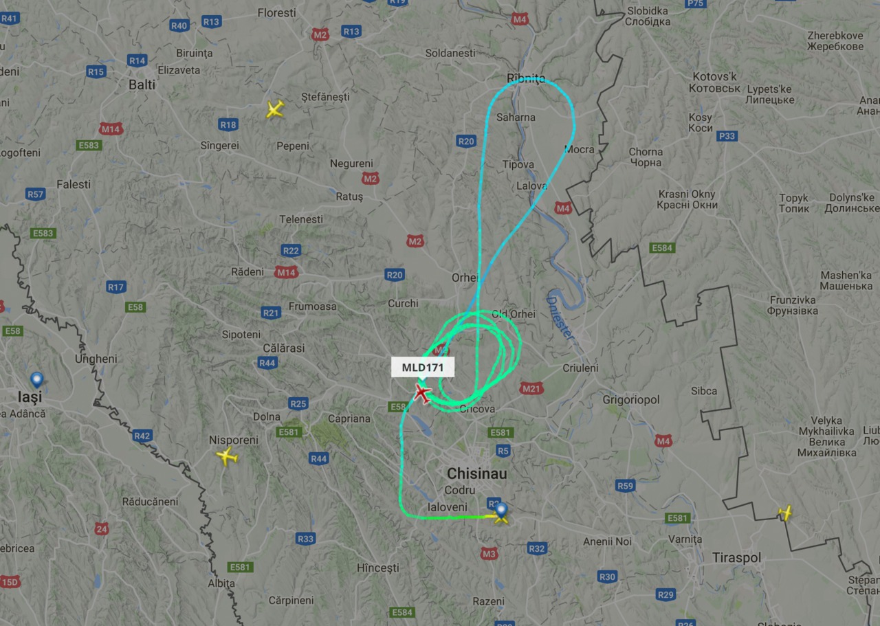 Aeronava de pe cursa Chişinău - Moscova, reîntoarsă din drum din cauza unei defecţiuni tehnice