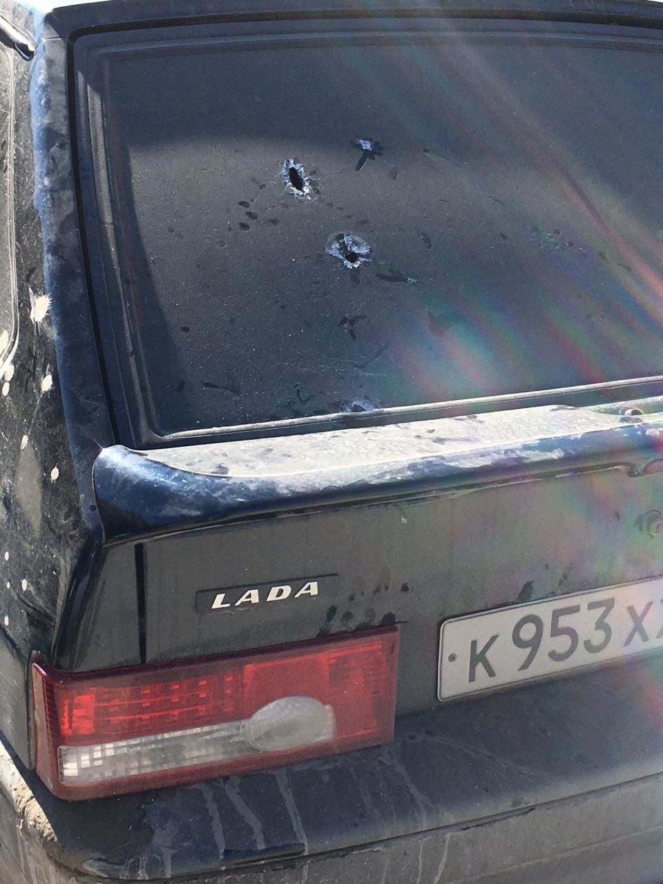 В Дагестане полицейский обстрелял авто с подростком и пострадал сам