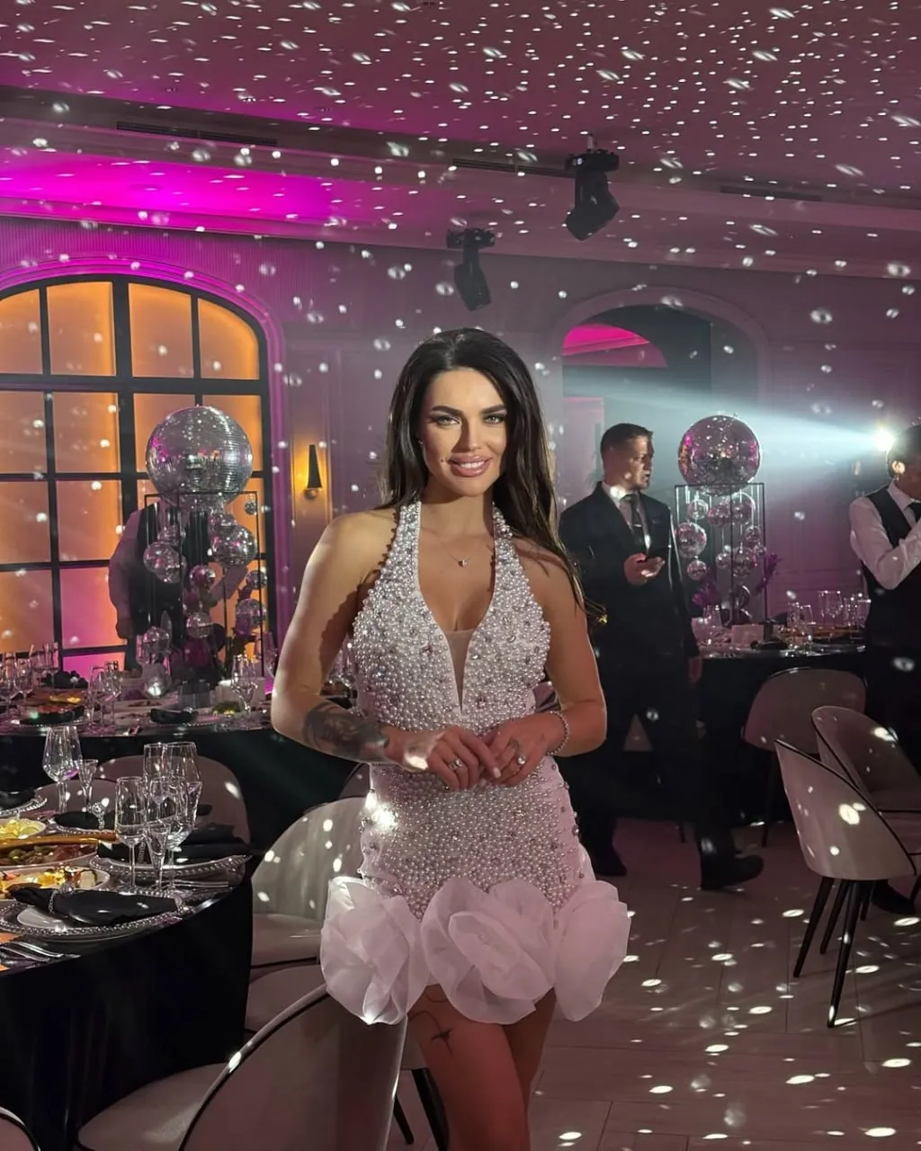 O bloggeriță din Moldova va testa fidelitatea bărbaților într-un reality show românesc