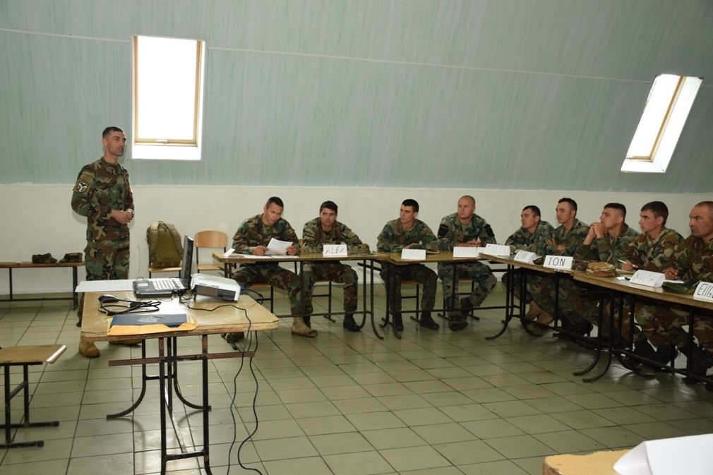 Молдавские сержанты проходят обучение у специалистов НАТО
