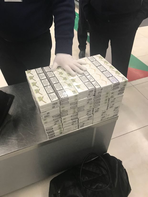 Таможня предотвратила контрабанду анаболиков и сигарет