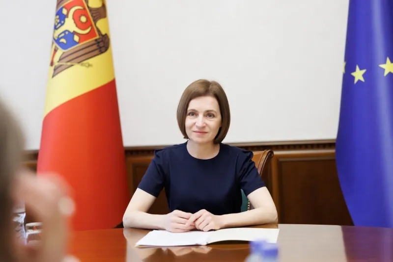 Санду провела прощальную встречу с послом Канады в Республике Молдова