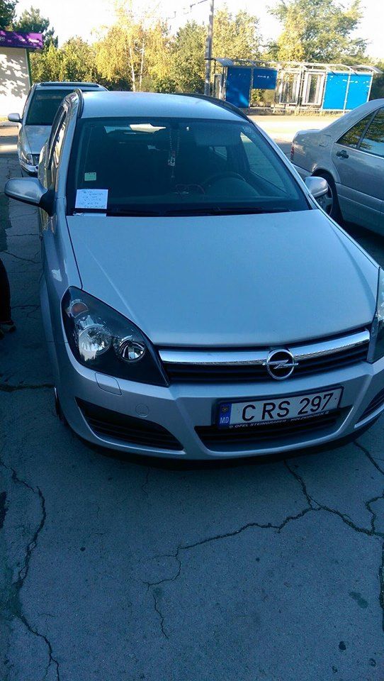 Un şofer din Capitală s-a ales cu un mesaj insultător din partea unui pieton