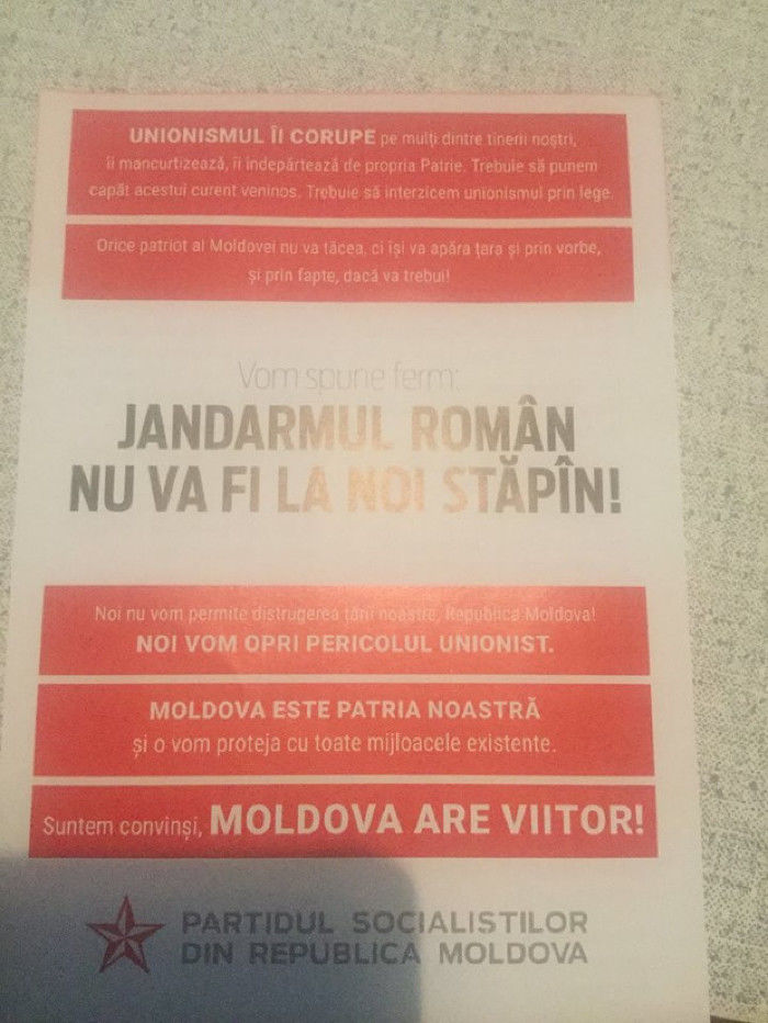 Додон и Лянкэ ведут политическую борьбу в агитационных листовках