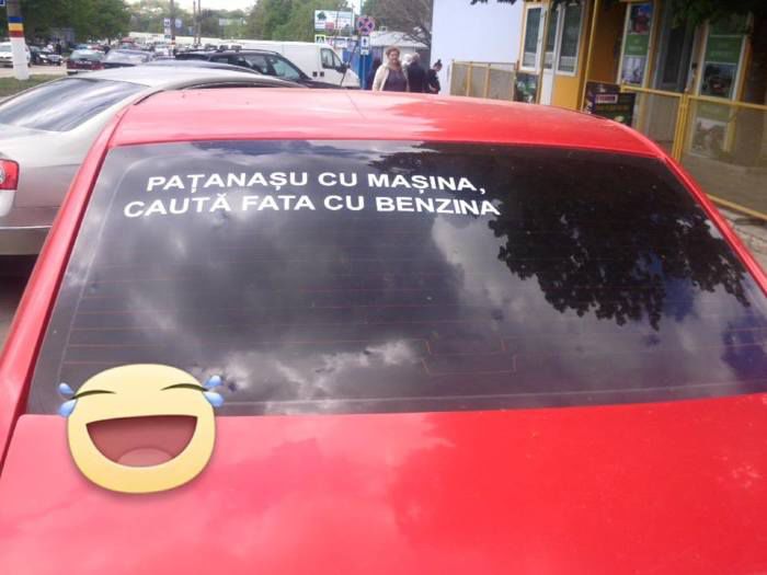 Mesaj amuzant pe maşina unui şofer din Drochia care îşi caută jumătatea