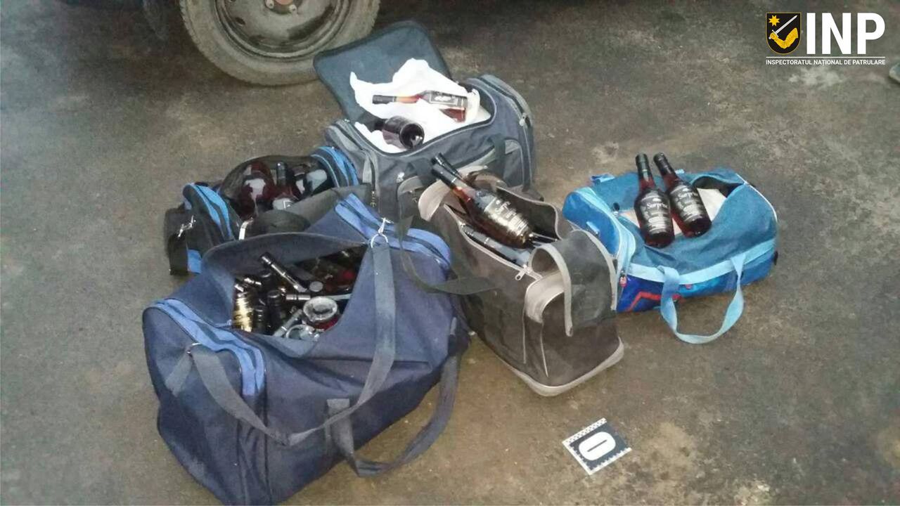 Transporta alcool fără acte necesare. Ce riscă șoferul