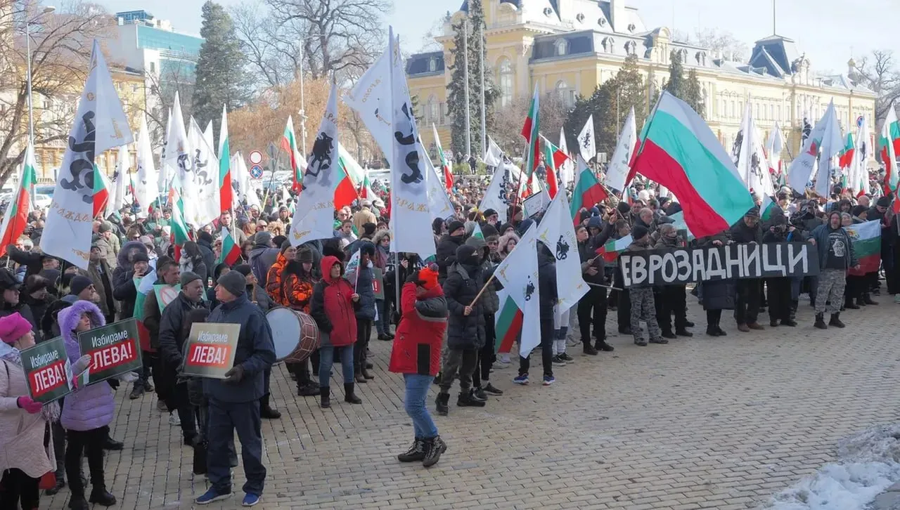 Националисты атаковали офис представительства ЕС в Софии