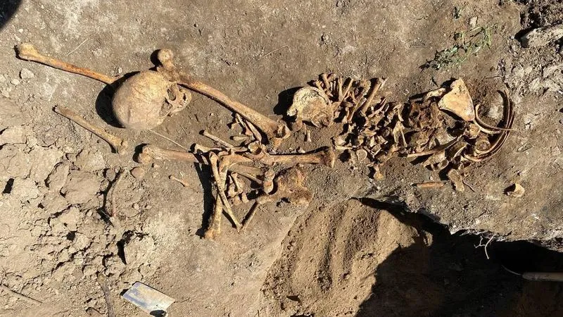В Окницком районе мужчина нашел человеческие кости