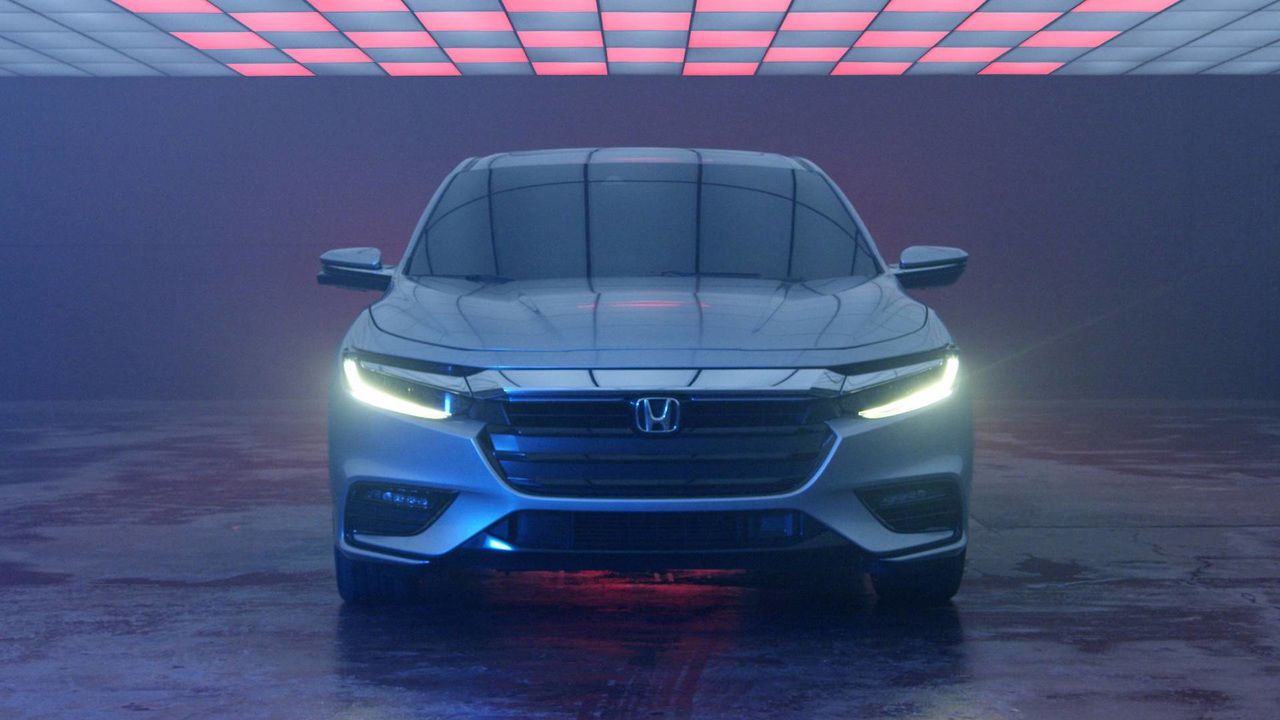 Honda показала свой новый гибридный седан
