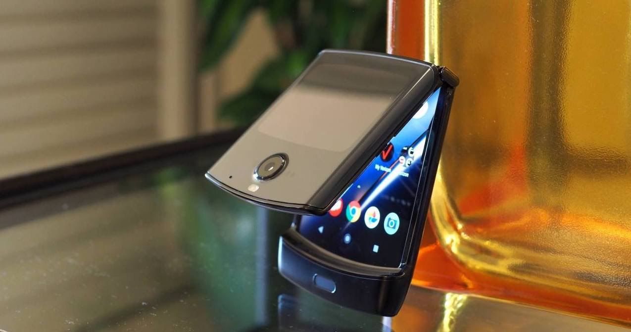 Объявлена дата выхода сгибаемого смартфона Motorola