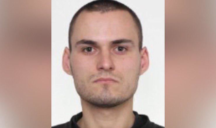 Вышел из дома и не вернулся: в столице пропал молодой человек