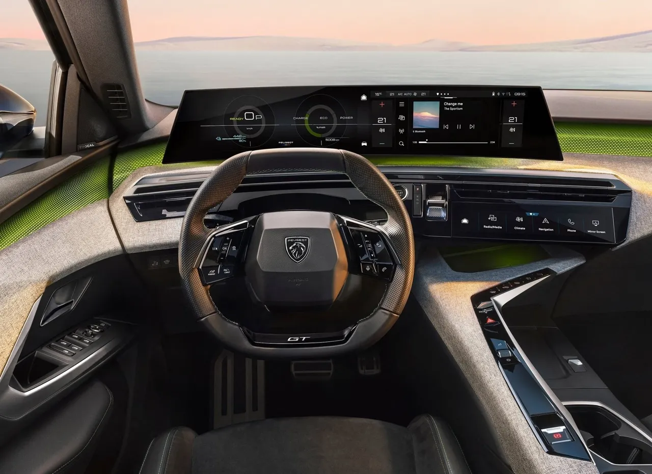 В Европе стартуют продажи Peugeot 5008 третьего поколения