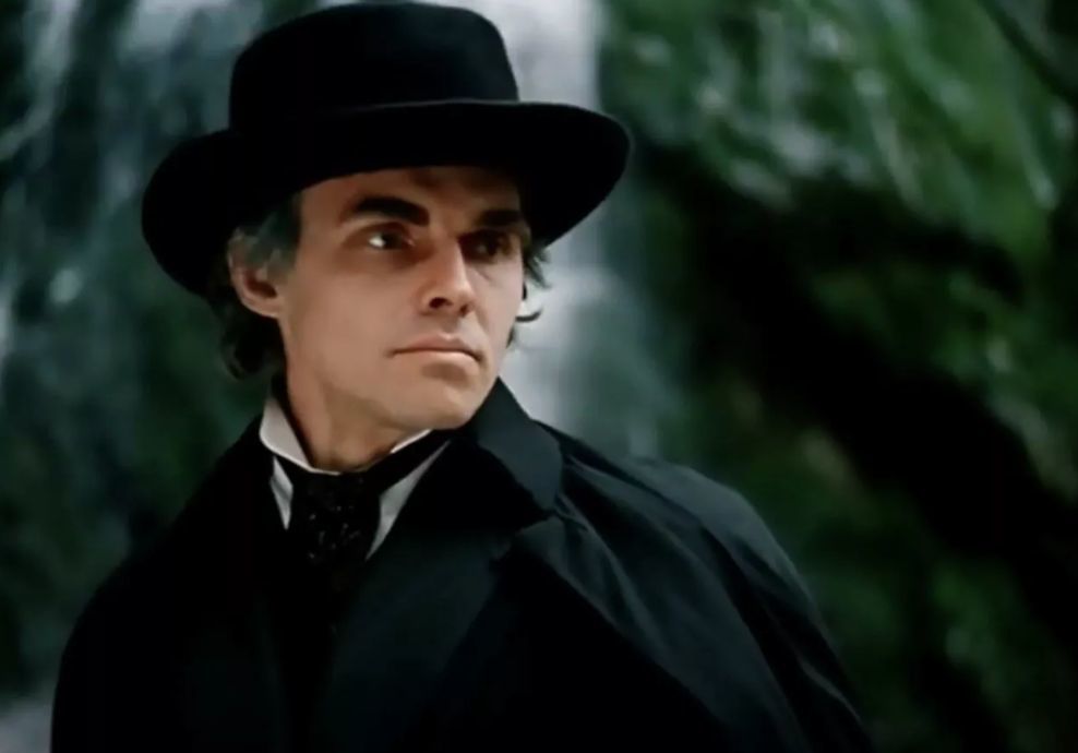 Умер актер из фильма про Шерлока Холмса Виктор Евграфов