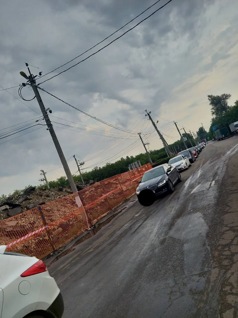 Интенсивное движение наблюдается на КПП "Скулень"