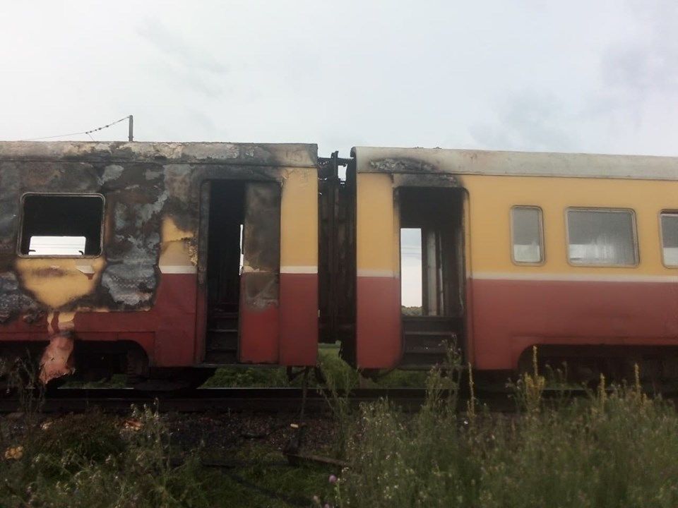 В Фалештском районе загорелся пассажирский поезд "Унгены - Бельцы"