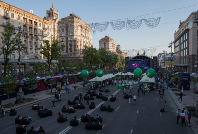 Кличко открыл на Крещатике городок "Евровидения"