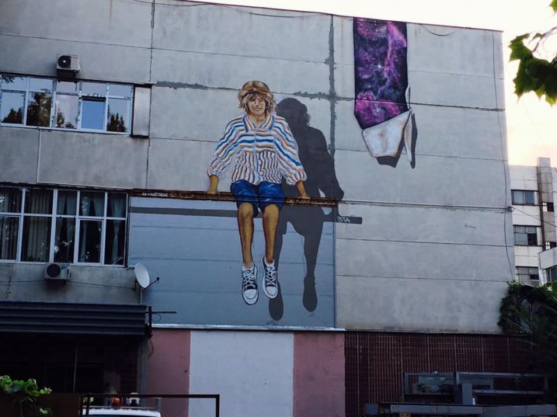 O nouă pictură murală de proporţii în Chişinău: 4 luni și 12 ore de muncă. Ce simbolizează imaginea