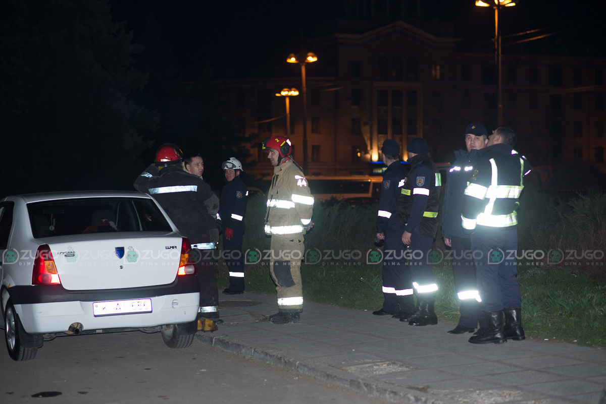 Подростка на крыше отеля Național искали пожарные и полиция