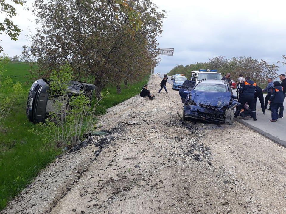 Второй день Радоницы: произошло 4 ДТП, пострадали 5 человек