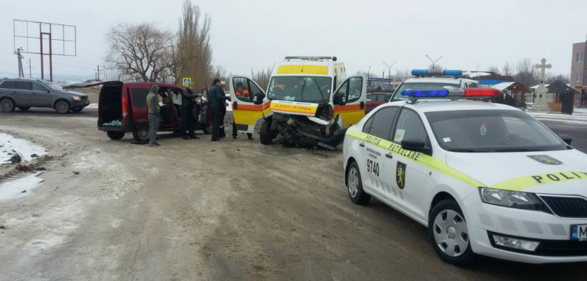 В воскресной аварии со скорой пострадали 4 человека