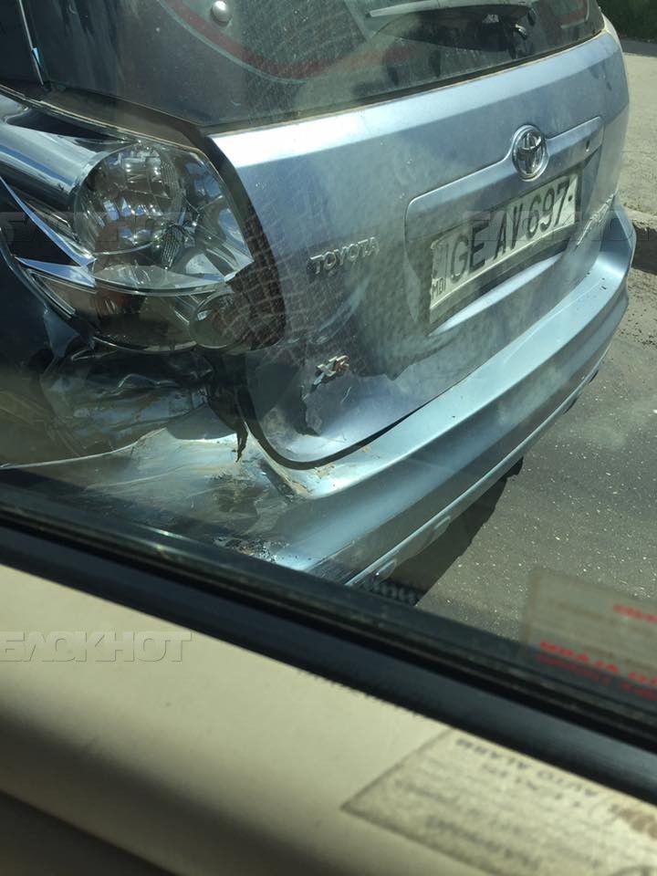 На Виадуке из-за аварии образовалась пробка
