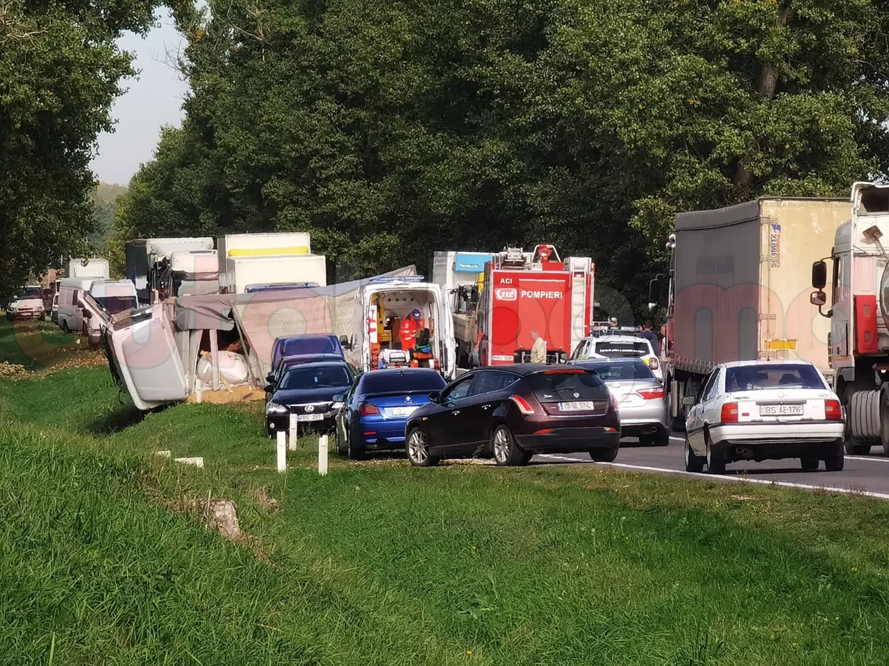 В Чимишлийском районе произошло ДТП: столкнулись легковушка и грузовик