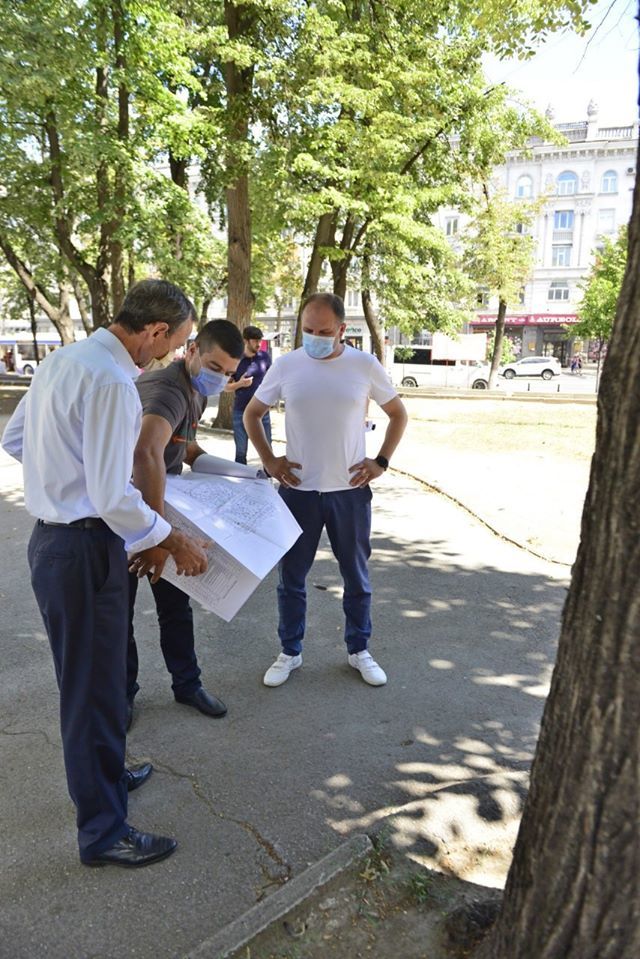 Чебан: В скором времени сквер Михая Эминеску будет восстановлен